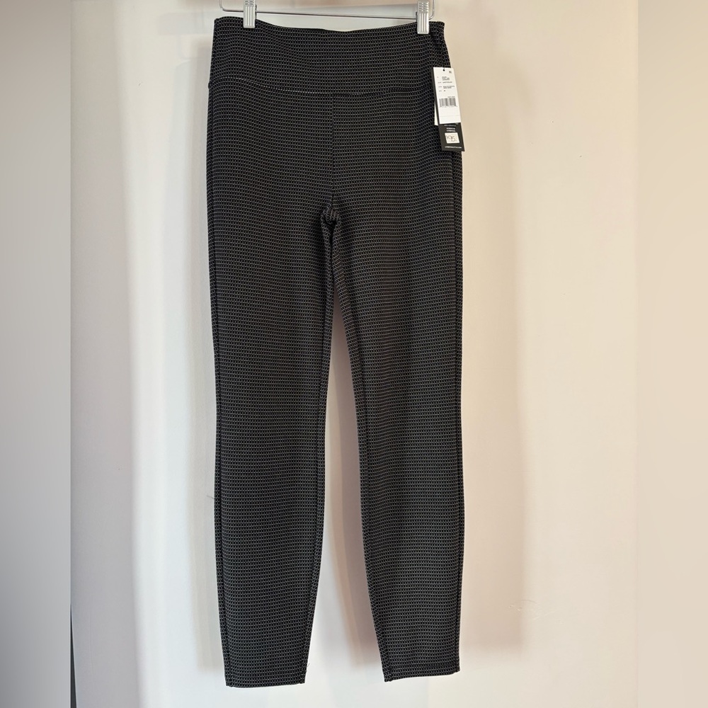 Liverpool women’s Textured Black Leggings
